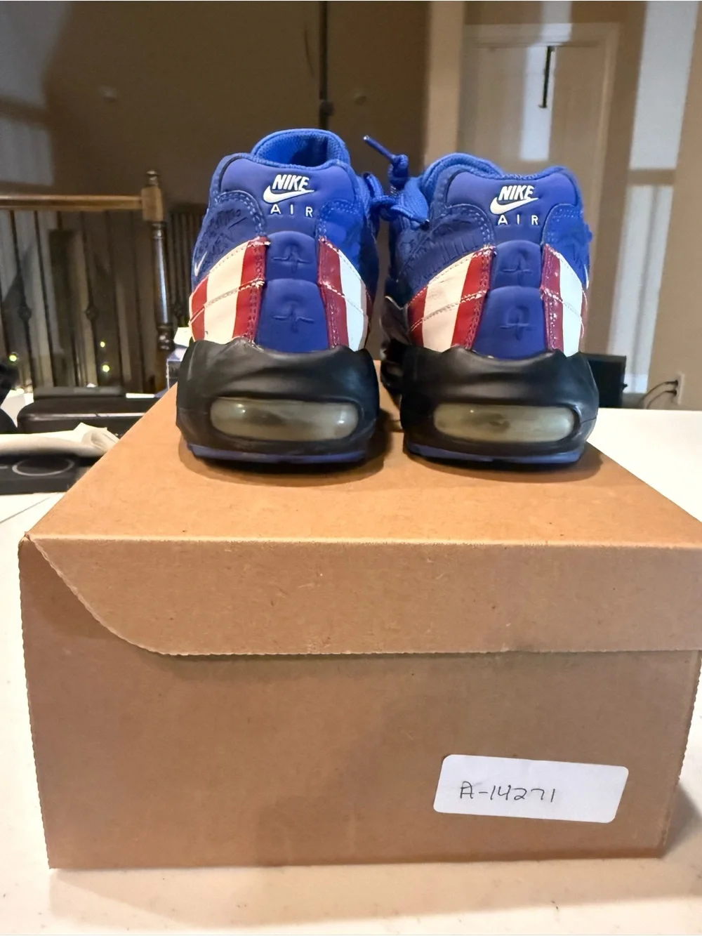 Size 11 - Nike Zoom Rookie PRM Retro 2019 Galaxy replacement Box